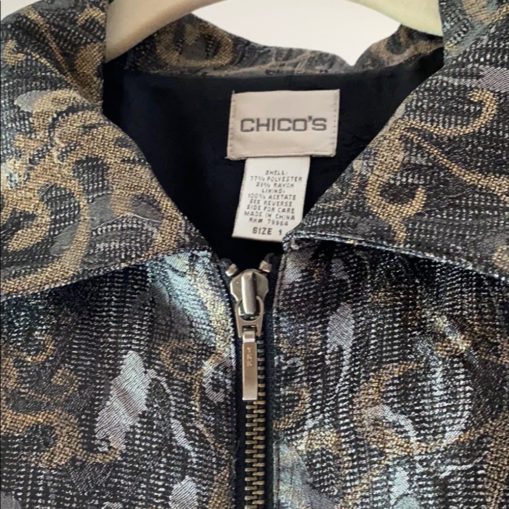 *Chico’s Blazer Set *